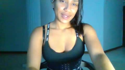 Snapshot of lil_ith chatting on 11.13.25 Lilith online show from 11.13.25