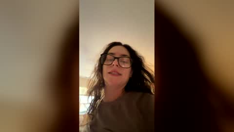 Lily Rose online show from 04.23.26