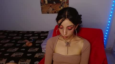 Snapshot of lil_lisaa chatting on 02.04.25 Lisaa online show from 02.04.25