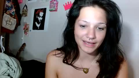 lil_luluvert online show from 04.15.26