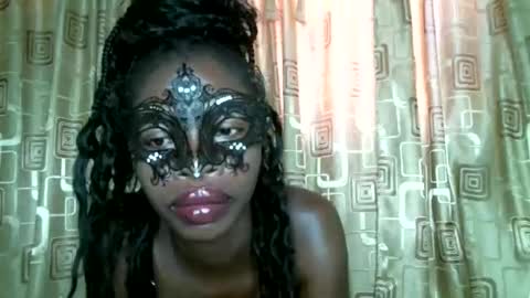 Snapshot of lil_paula chatting on 03.25.26 serenity online show from 03.25.26