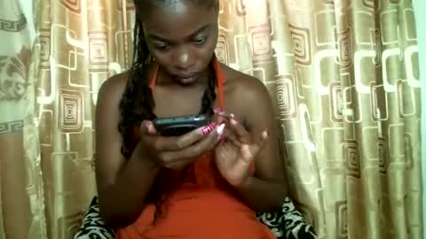 Snapshot of lil_paula chatting on 03.28.26 serenity online show from 03.28.26