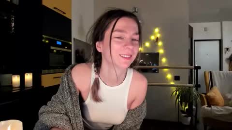 Snapshot of lil_uff chatting on 02.08.26 aka princessmaya online show from 02.08.26