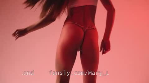 Snapshot of lil_uff chatting on 02.10.26 aka princessmaya online show from 02.10.26