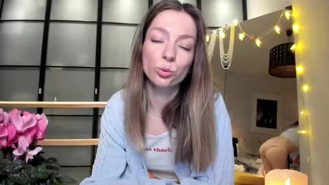 Snapshot of lil_uff chatting on 03.02.26 aka princessmaya online show from 03.02.26