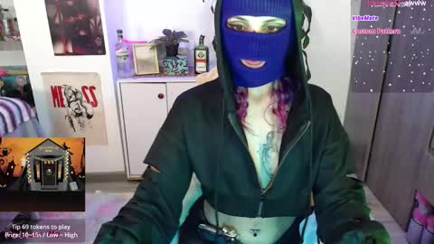 Snapshot of lila_bratz chatting on 10.07.25 Lila online show from 10.07.25