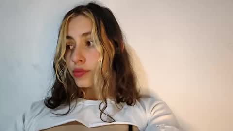 Snapshot of lila_herz chatting on 06.11.26 Ren online show from 06.11.26