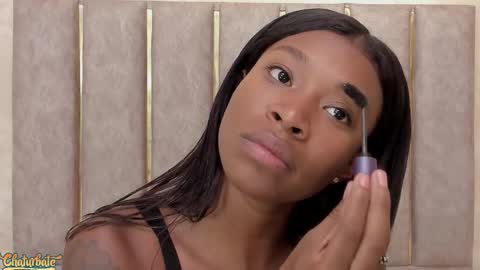 lila bailey  online show from 11.19.25