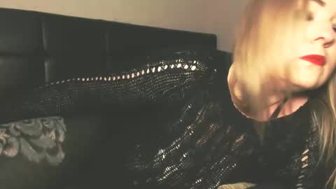 Snapshot of lilada27 chatting on 01.21.25 lila online show from 01.21.25