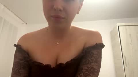 Snapshot of lilamilesaa chatting on 10.09.25 lilamilesaa online show from 10.09.25