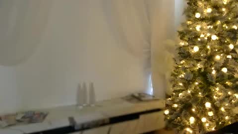 Rebecca online show from 12.18.25