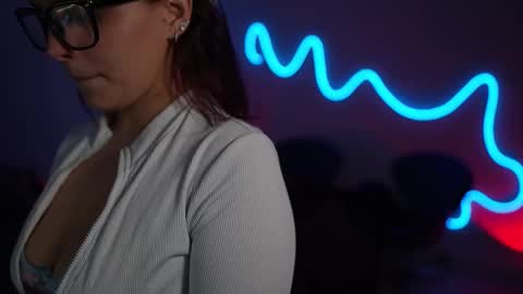 Rebecca online show from 02.10.26