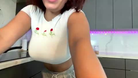 Snapshot of lilbeccaxo chatting on 07.16.26 Rebecca online show from 07.16.26