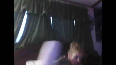 Snapshot of lilbit4u chatting on 12.29.24 lilbit4u online show from 12.29.24