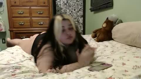 Snapshot of lilcandybits chatting on 01.30.25 candy online show from 01.30.25