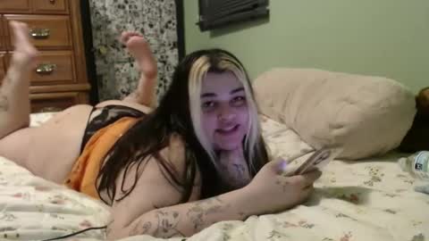 Snapshot of lilcandybits chatting on 02.08.25 candy online show from 02.08.25