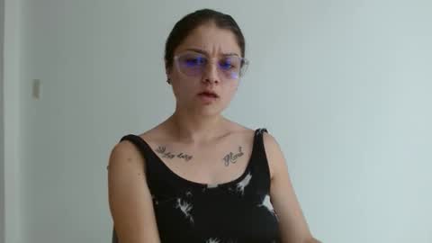 Valeri Villalobos  IG villa lobosvaleri online show from 04.06.26