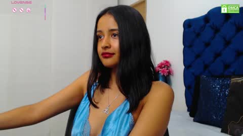 Lili online show from 04.10.26