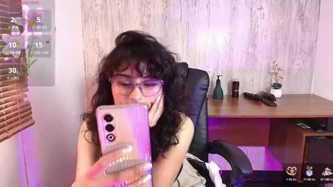 Snapshot of lili_clan chatting on 09.29.25 lili_clan online show from 09.29.25