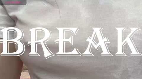 Snapshot of lili_flowerr chatting on 02.22.25 Lilli follow me kiss online show from 02.22.25