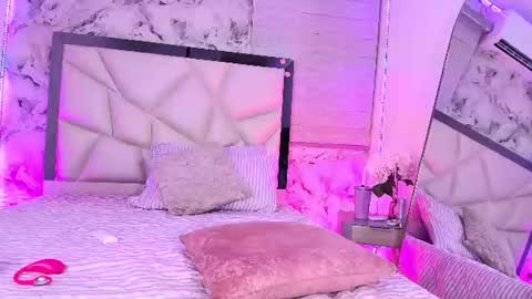 Lily online show from 07.14.26