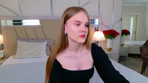 lili_lohan online show from 06.20.26