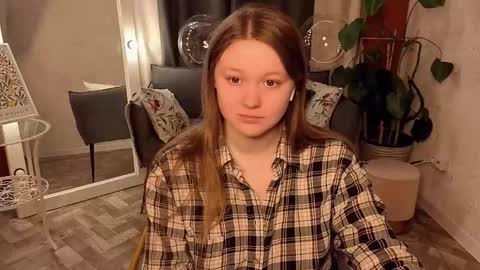 Snapshot of lilian_stars chatting on 03.07.26 Lilian online show from 03.07.26