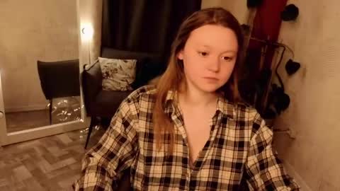 Snapshot of lilian_stars chatting on 04.14.26 Lilian online show from 04.14.26