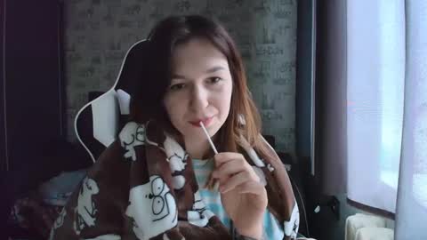 liliawoolf online show from 04.24.26
