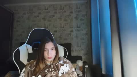 liliawoolf online show from 05.04.26