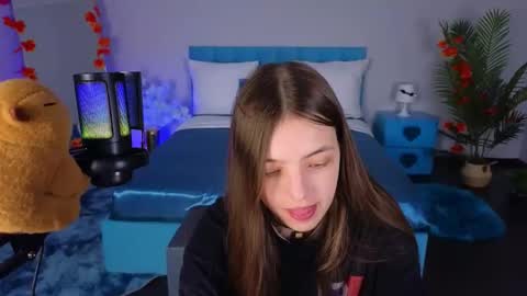 Lili Bakery online show from 10.25.25