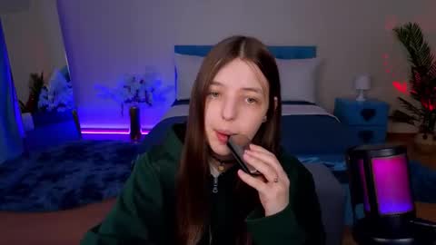Lili Bakery online show from 04.25.26