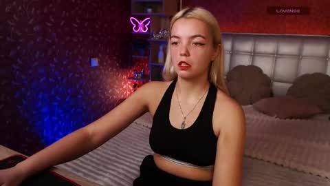 Snapshot of lilieanori chatting on 02.01.25 Lilie online show from 02.01.25