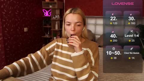 Snapshot of lilieanori chatting on 02.21.25 Lilie online show from 02.21.25