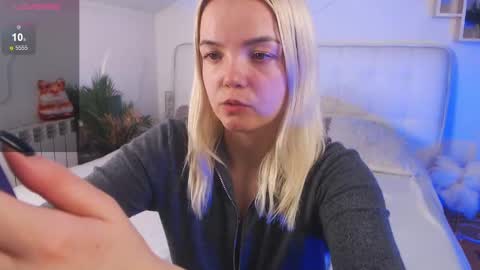 Snapshot of lilieanori chatting on 02.25.25 Lilie online show from 02.25.25