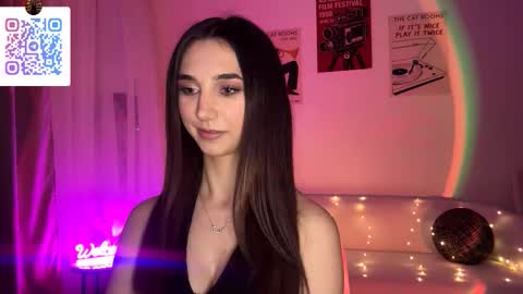 Snapshot of lilihalvorsen chatting on 03.08.26 Lina online show from 03.08.26