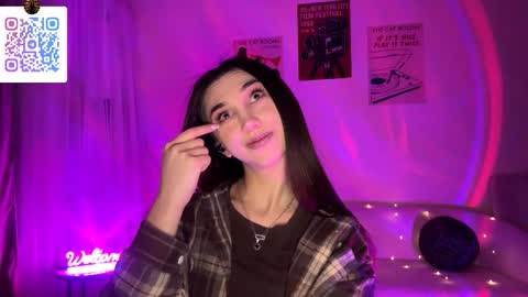 Snapshot of lilihalvorsen chatting on 03.12.26 Lina online show from 03.12.26