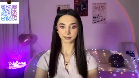 Lina online show from 04.28.26