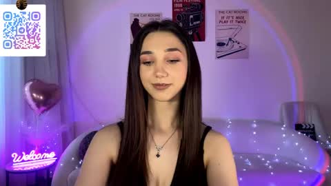Snapshot of lilihalvorsen chatting on 05.19.26 Lina online show from 05.19.26