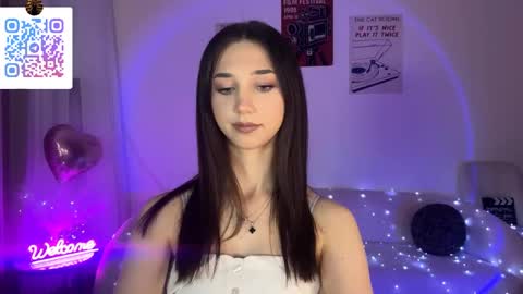 Snapshot of lilihalvorsen chatting on 05.24.26 Lina online show from 05.24.26