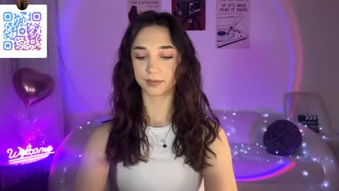 Snapshot of lilihalvorsen chatting on 05.26.26 Lina online show from 05.26.26