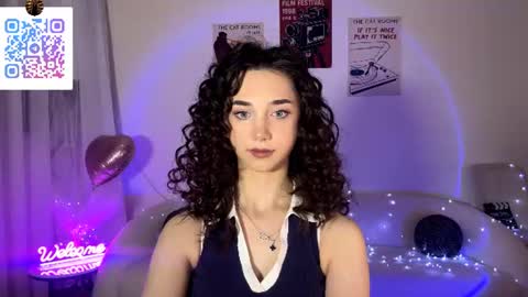Snapshot of lilihalvorsen chatting on 06.16.26 Lina online show from 06.16.26