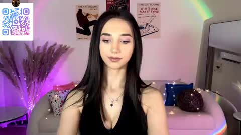 Lina online show from 08.04.26