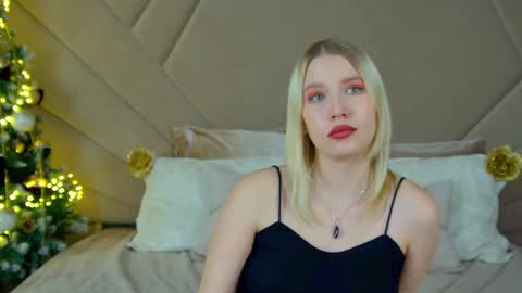 LiliLinn online show from 12.23.24