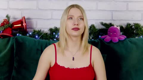 LiliLinn online show from 12.24.24