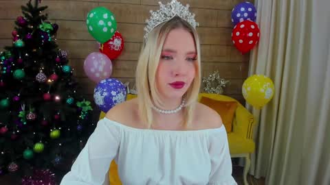 LiliLinn online show from 12.26.24