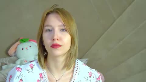 LiliLinn online show from 09.17.25