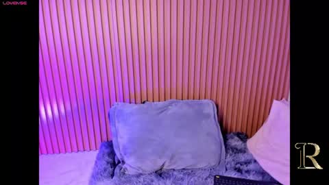 lilirouse online show from 08.04.26