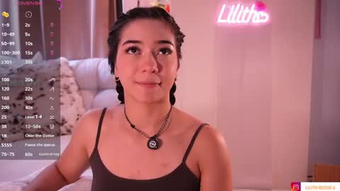 Snapshot of lilith__rosse chatting on 07.27.26 Lilith Rosse online show from 07.27.26