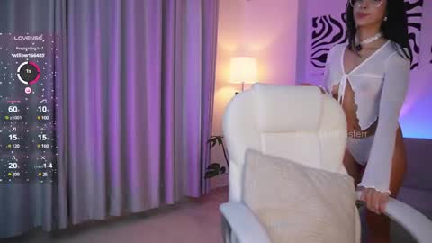 Snapshot of lilithhfosterr chatting on 03.09.25 Lili online show from 03.09.25